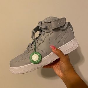 Air Force 1 Mid Grey